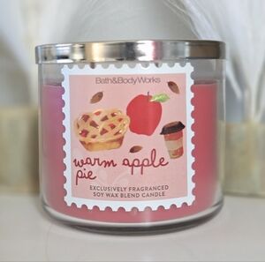 Warm Apple Pie 3 Wick Candle by Bath and Body Works